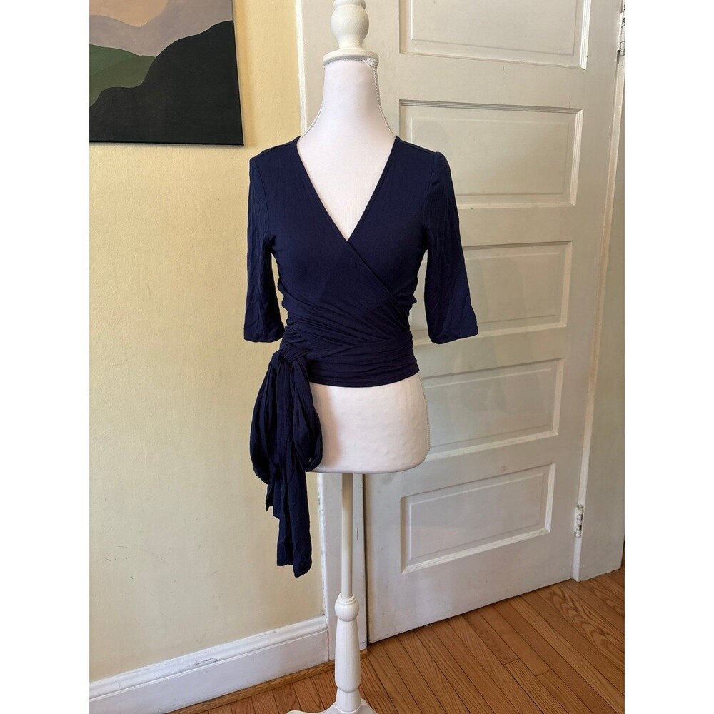Wrap top bow tie 3/4 sleeves navy blue cropped tshirt top tunic layering spring